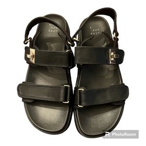 NWOT A New Day Women’s Adjustable Strap Platform Sandals with buckle detail 7.5